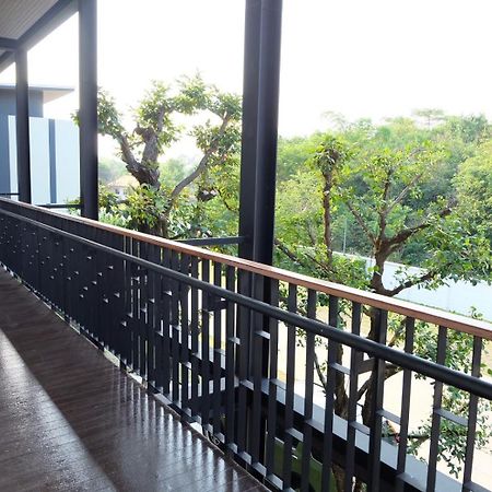 De Vine House Roi Et Exterior foto